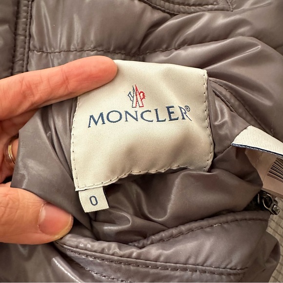 S⭕️LD. Moncler Reversible Down Jacket - Picture 5 of 16